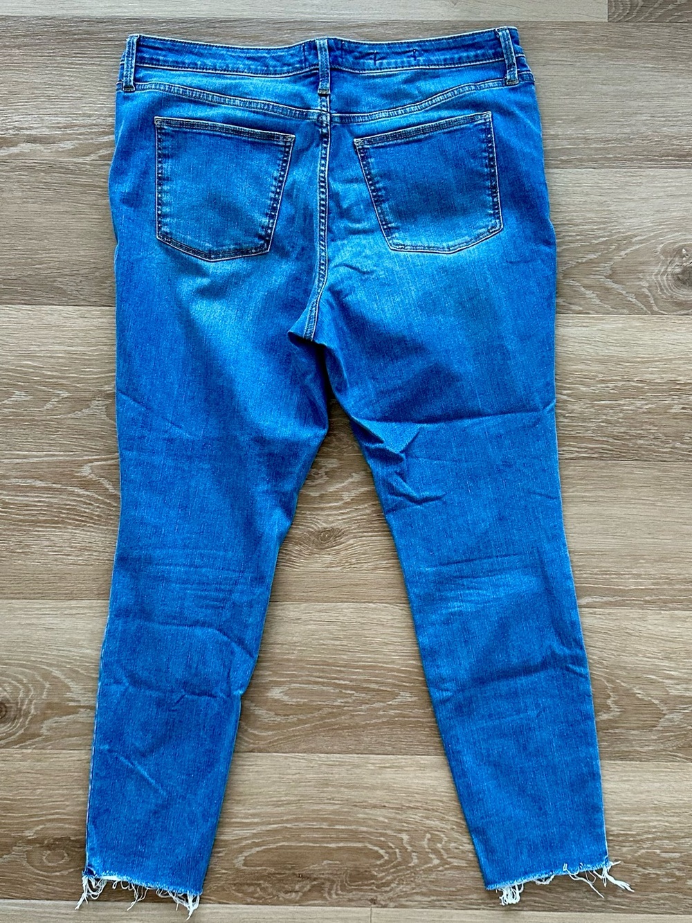 Universal Thread High Rise Skinny Jean 16 - Picture 2 of 4